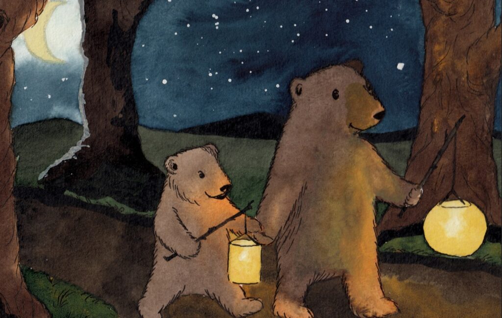 Linus im Herz - Papa Bär und Linus laufen mit Laternen im dunklen Wald